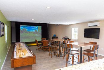 Golf simulator